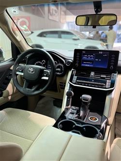 تويوتا لاندكروزر